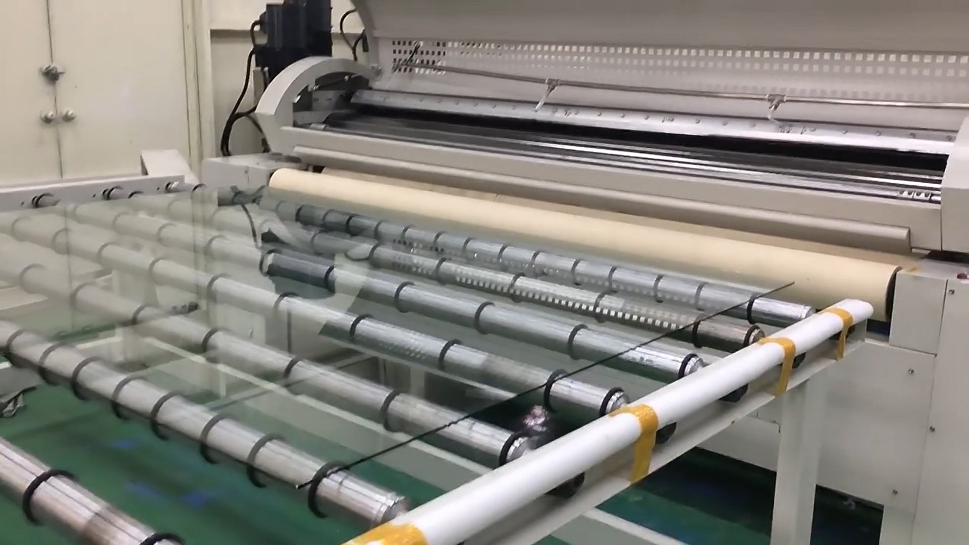 韩国玻璃UV滚涂